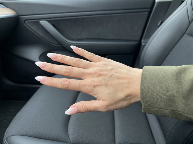 Lady Haze press-on nails, Short Almond